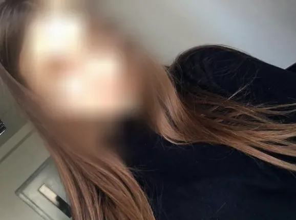 Anja, 24