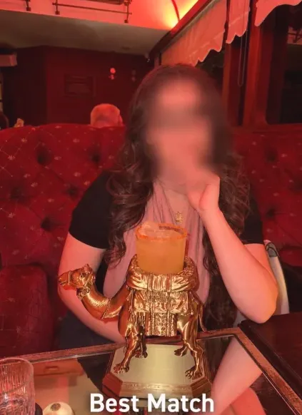 Bianca, 34