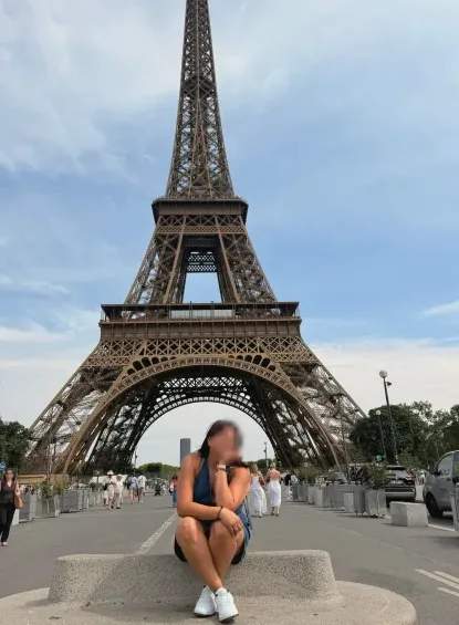 Christina, 27