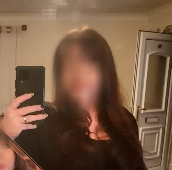 Kathrin, 36