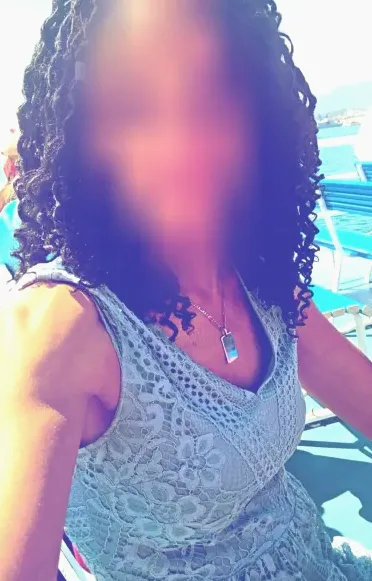 Leonie, 34