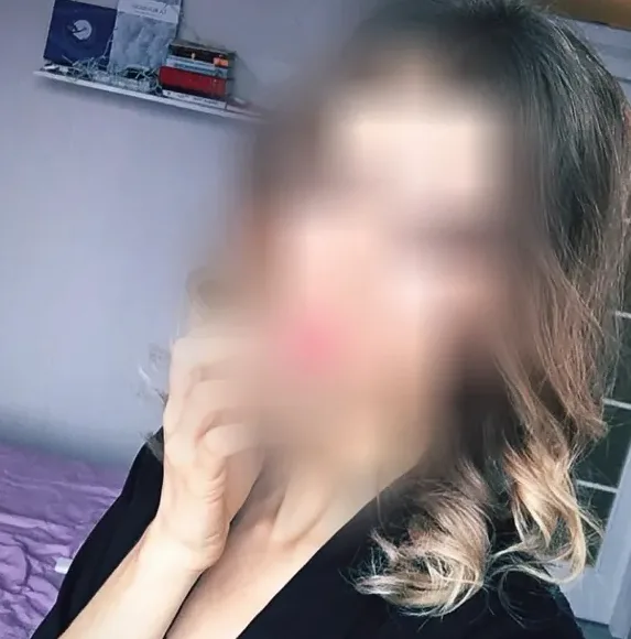 Marina, 32