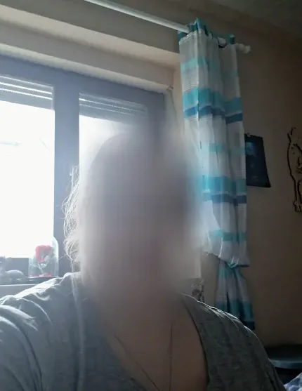 Paula, 25
