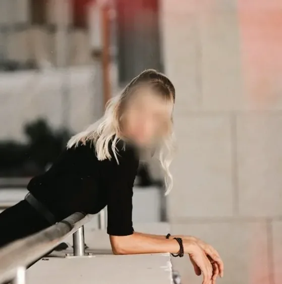 Rosa, 40