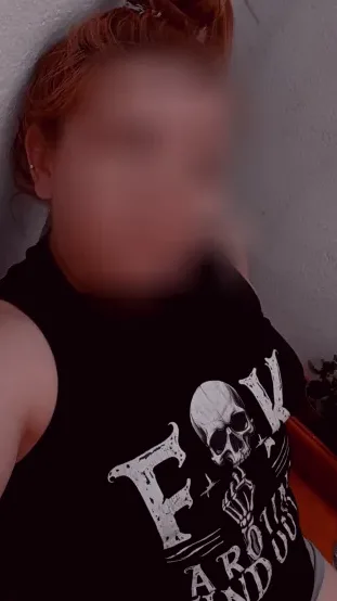 Sabrina, 35
