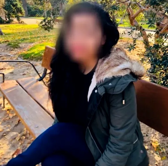 Sophie, 27