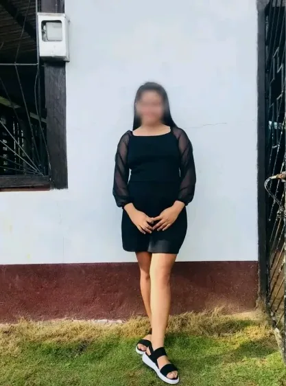 Stefanie, 26